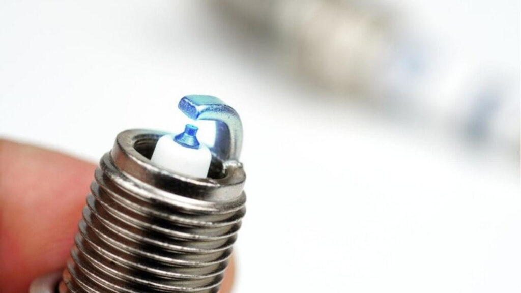 spark plug kereta wira tahan berapa lama